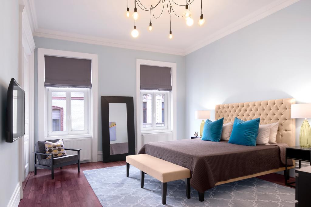 Kapital Inn Budapest Esterno foto