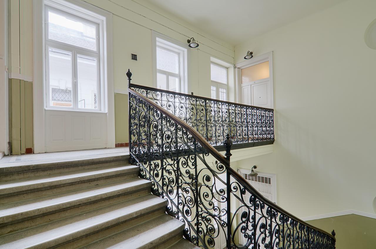Kapital Inn Budapest Esterno foto